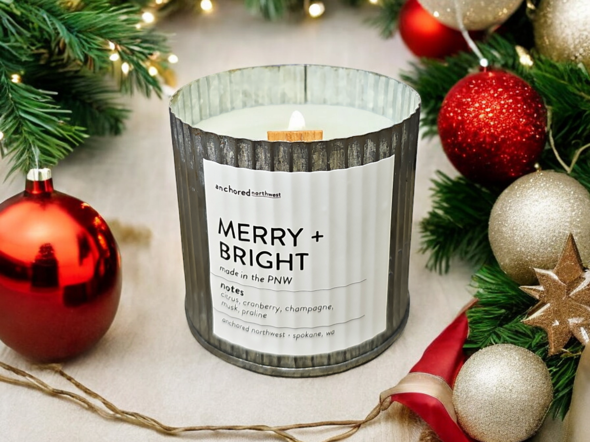 Merry + Bright Rustic Farmhouse Wood Wick Candle | 100% Soy Wax, Festive Holiday Scent, Phthalate-Free, 60 Hour Burn