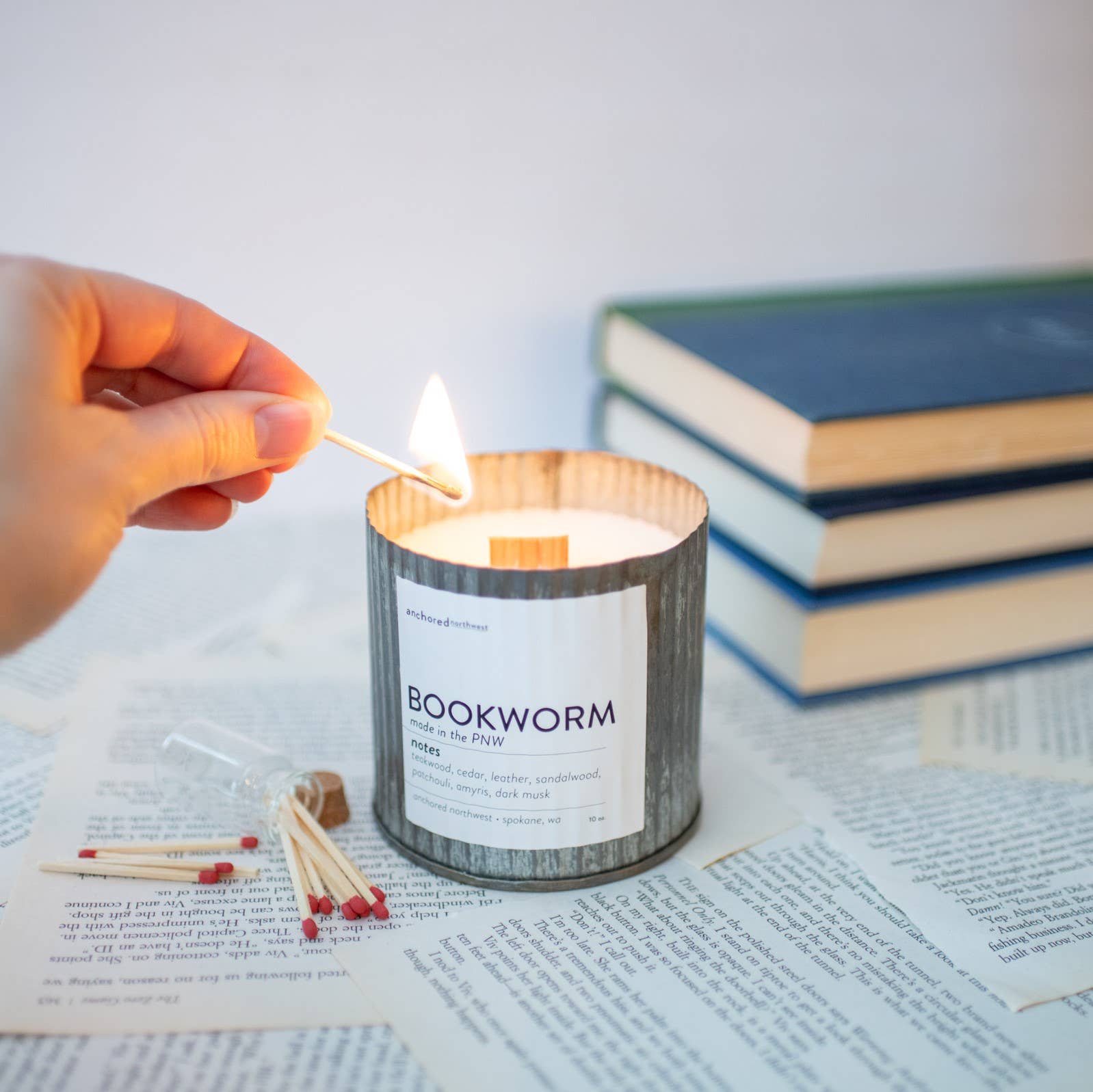 Bookworm Rustic Wood Wick Candle | Teakwood & Leather Scent | 100% Soy Wax, Phthalate-Free, 60 Hour Burn