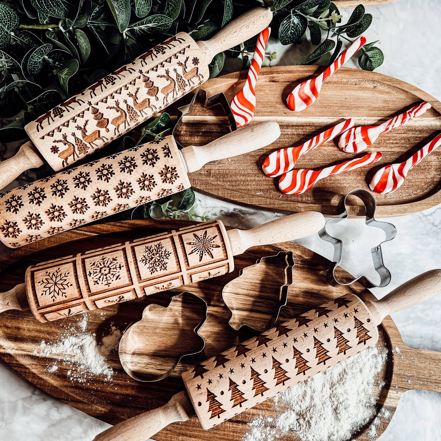 Embossed Rolling Pin & Cookie Cutter Baking Gift Set - Reindeer Theme